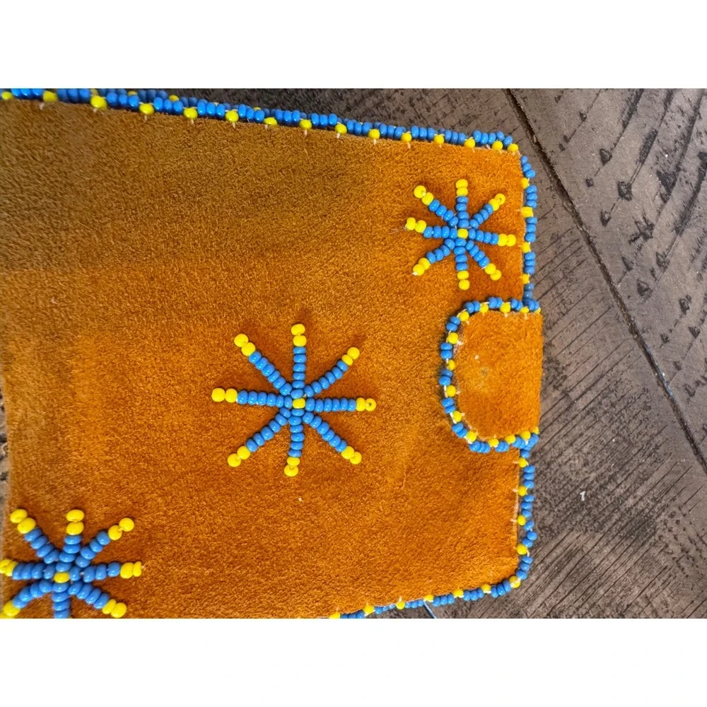 Northwestern Ontario Indians Beaded Suede Wallet Vintage Sunburst Folk Art